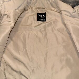 Zara Beige vest puffer